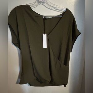 Theee eighty two top